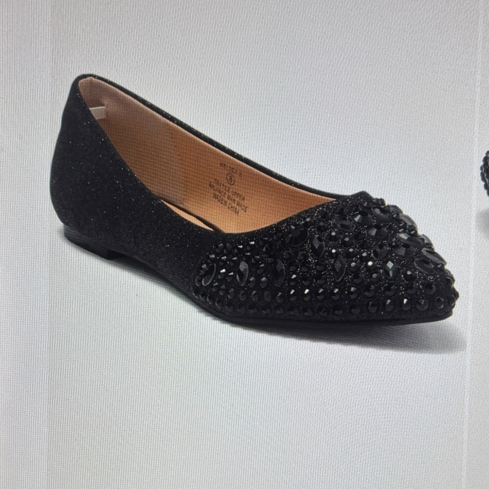 New Lauren Lorraune Kelsey Embellished Flat.  Size 6.  Black
